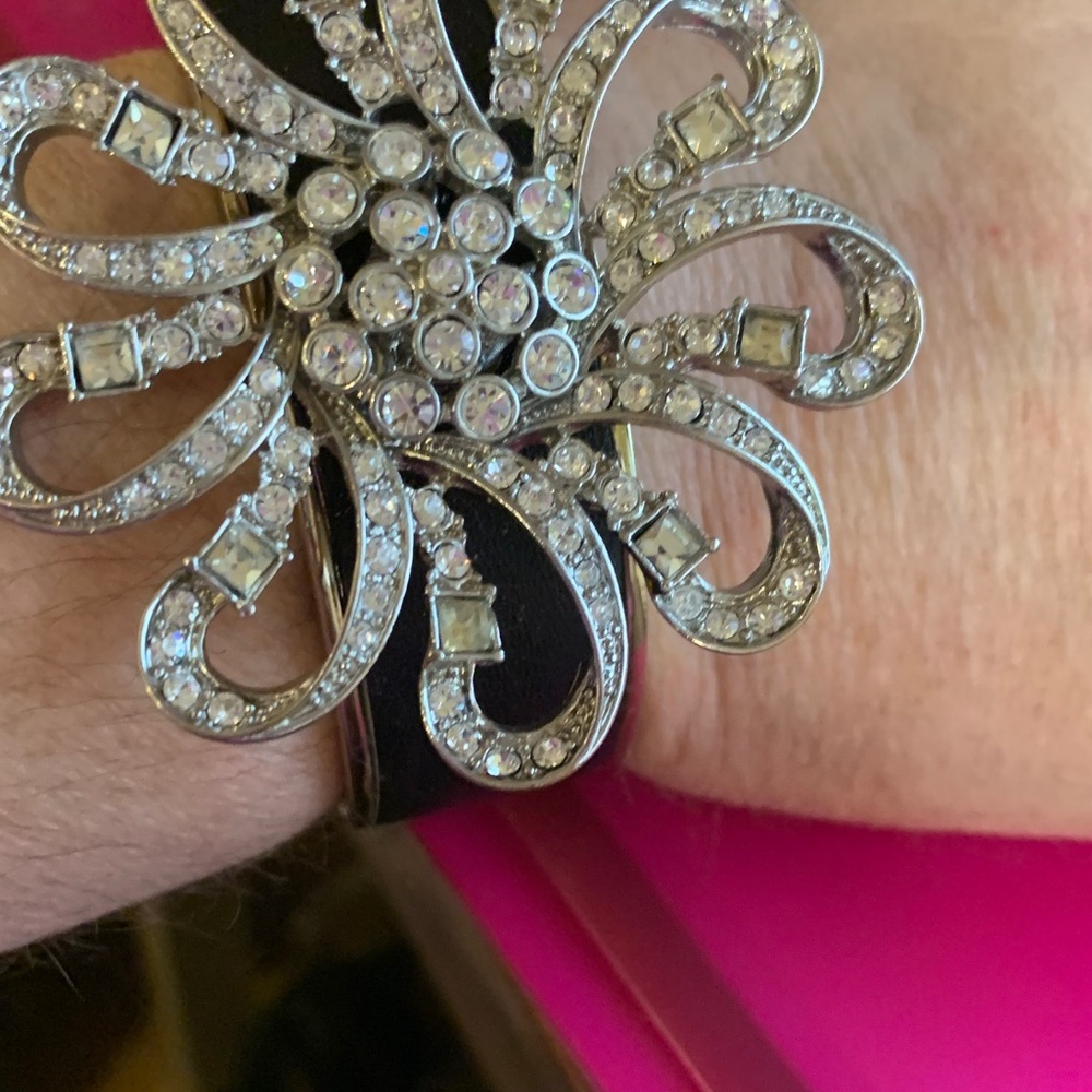 Elegant Silver Floral Bracelet
